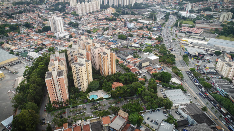 Taboão da Serra permanece sendo a cidade com maior adensamento populacional do Brasil, segundo Censo