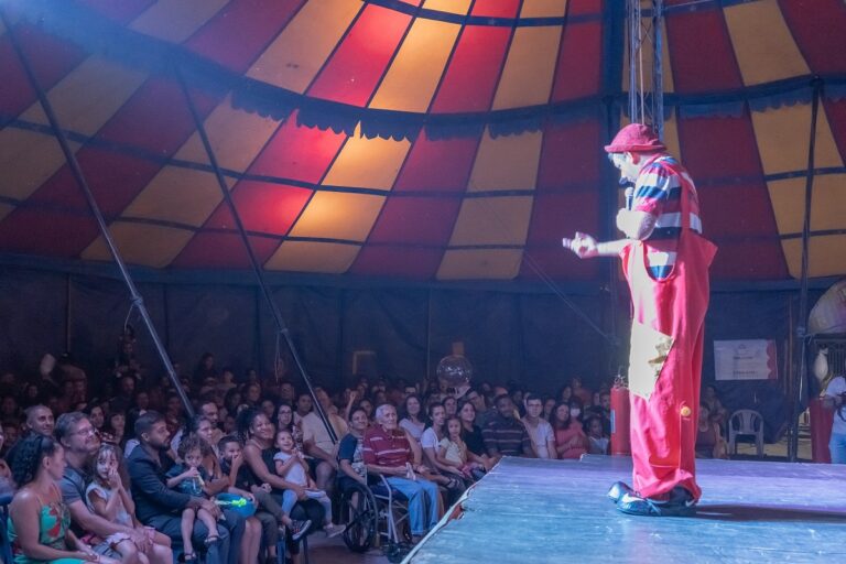 Di Cherry Circus: com apenas 1kg de alimento você pode levar a sua família para curtir o circo em Embu