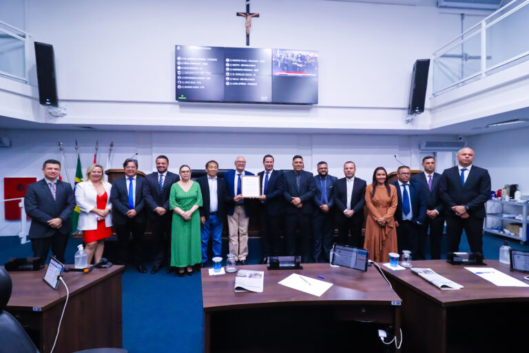 Deputado Dr. Eduardo Nóbrega recebe Voto de Louvor na Câmara Municipal de Taboão