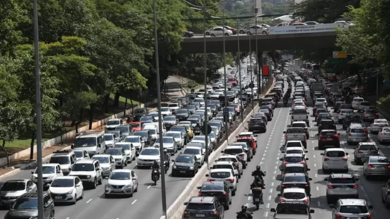 IPVA 2024: desconto de 3% para veículos com placa final 9 termina nesta terça