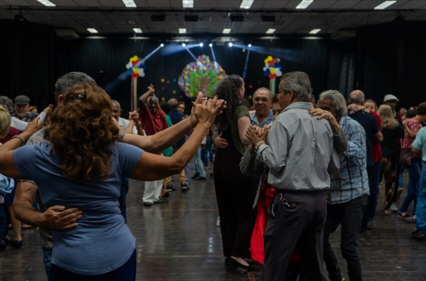 Baile da Melhor Idade no Pirajuçara agita população em maio com o tema: Vem Bailar