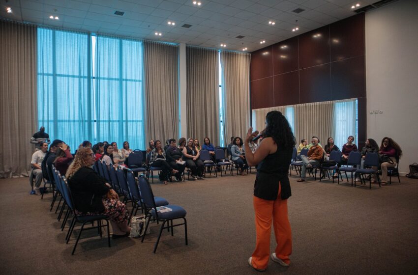  Servidores da Prefeitura de Taboão participam da segunda edição do seminário sobre acolhimento familiar de crianças e adolescente