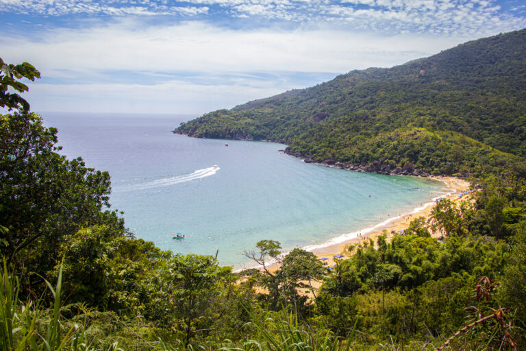 Ilhabela: o refúgio tropical que você precisa conhecer