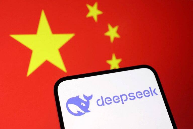 Fim da hegemonia dos EUA? DeepSeek revoluciona a inteligência artificial e abala o mercado global